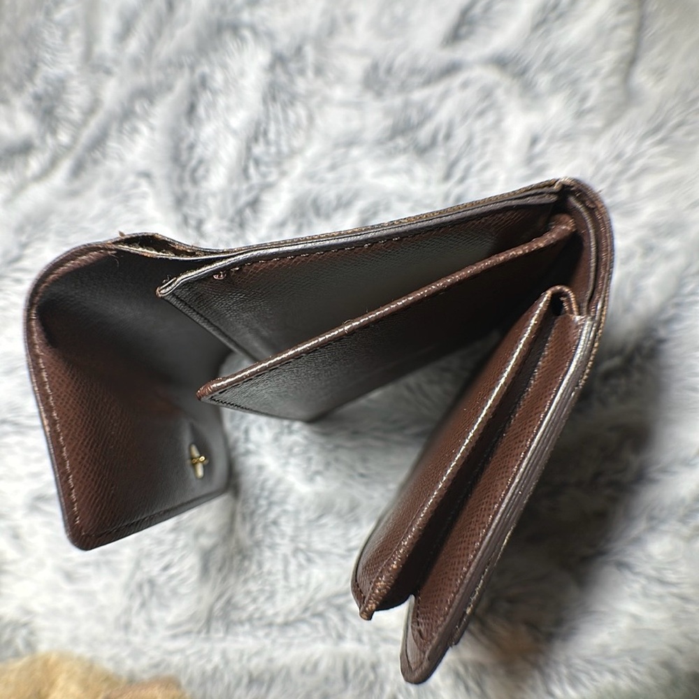 LOUIS VUITTON Portefeuille Alexandra Damier Ebene Tri-fold Wallet - Picture 15 of 17
